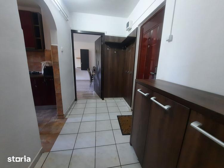 Apartament cu 2 camere decomandat în Micro 15