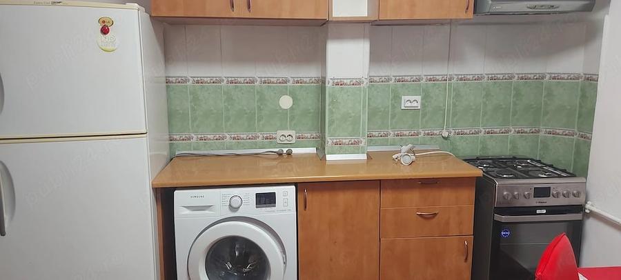 Garsonieră decomandată în Dorobanți