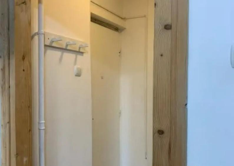 Garsonieră decomandată, mobilată în Armeneasca