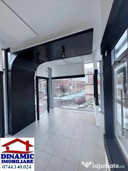 Spațiu comercial, de 30 mp, în Central