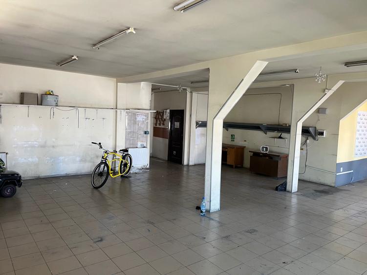 Spațiu comercial, de 98 mp, în Central