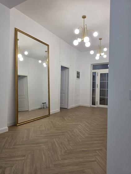 Casă cu 3 camere în Central