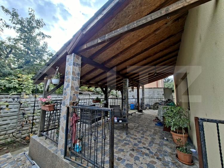 Casă individuală cu 4 camere cu Canalizare în Bariera Vâlcii