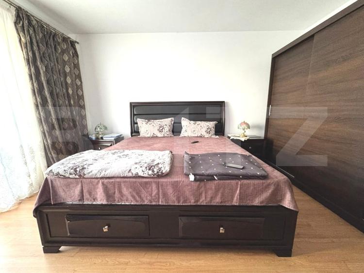 Apartament cu 2 camere decomandat, mobilat în Tractorul