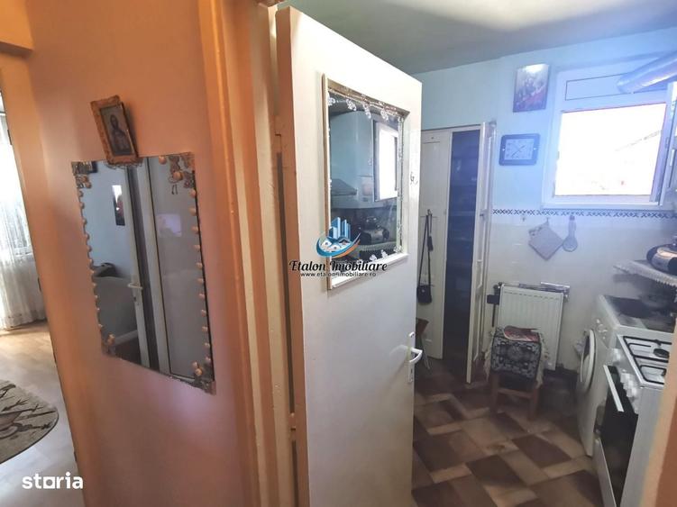 Apartament cu 2 camere semidecomandat în Sărata