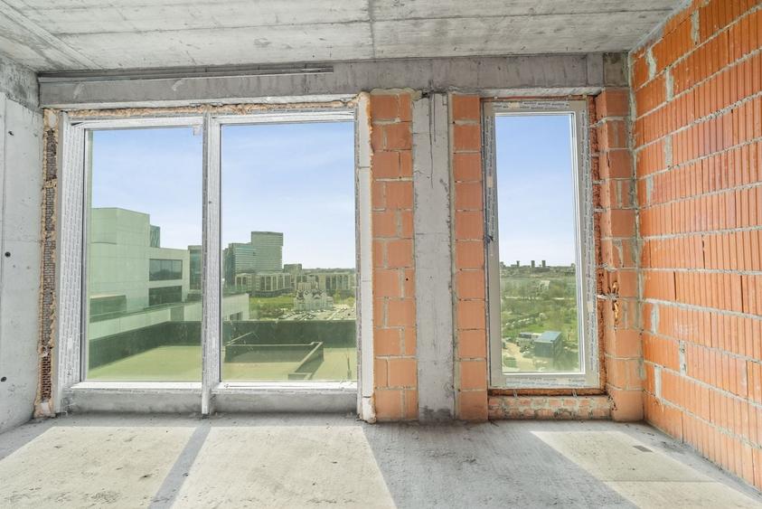 Apartament cu 6 camere decomandat în Aviației
