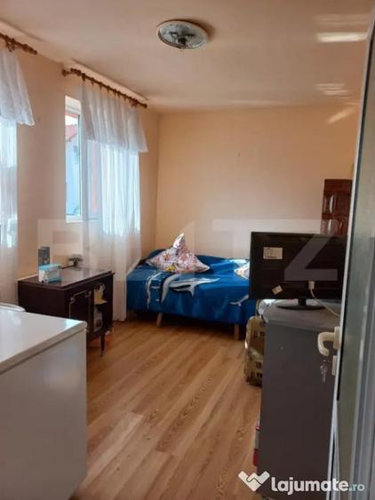 Casă cu 3 camere cu Teren 1270 Mp în Central