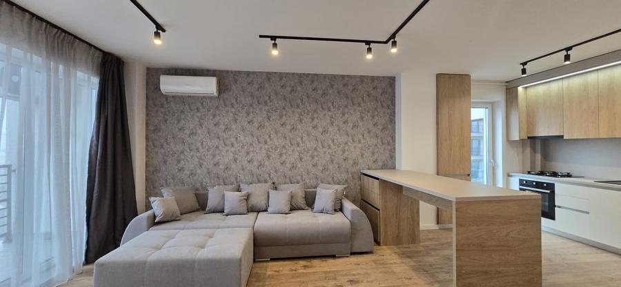 Apartament cu 3 camere decomandat, mobilat în Dacia