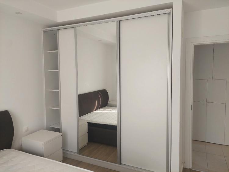 Apartament cu 3 camere decomandat în Ștefăneștii de Jos