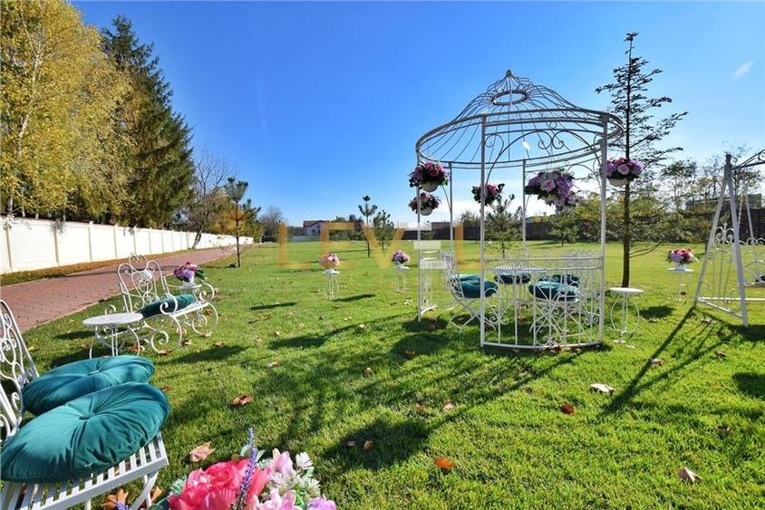Casă individuală cu 9 camere cu Piscina în Snagov