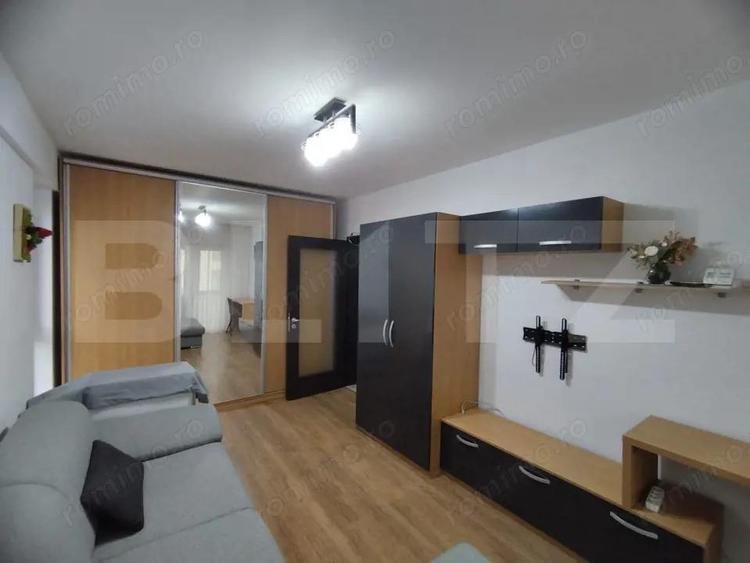 Apartament cu 3 camere decomandat în Miroslava
