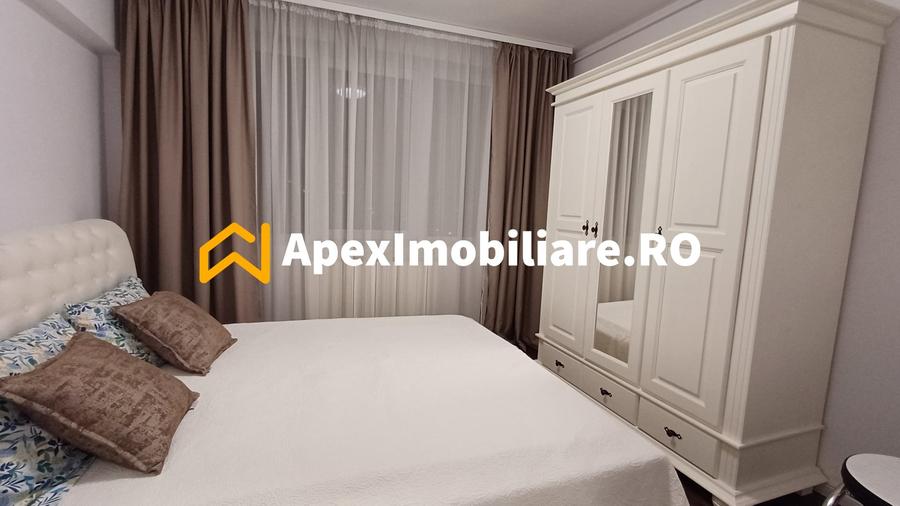 Apartament cu 3 camere semidecomandat, mobilat în Unirii