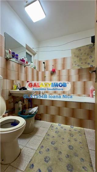 Apartament cu 3 camere decomandat, mobilat în Titan