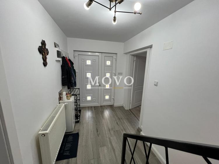 Casă individuală cu 5 camere cu Canalizare în Giroc