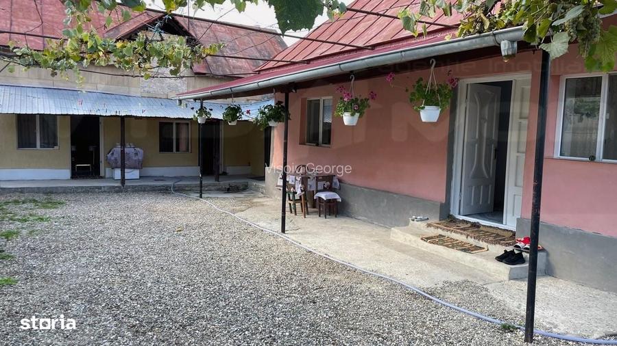 Casa de vanzare - Com. Gura Vaii