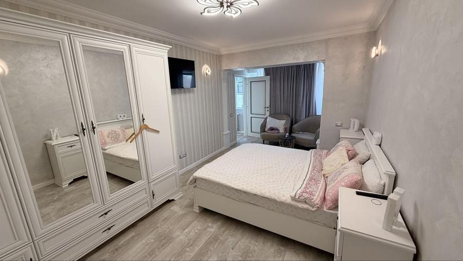 Apartament cu 4 camere în Dobroești