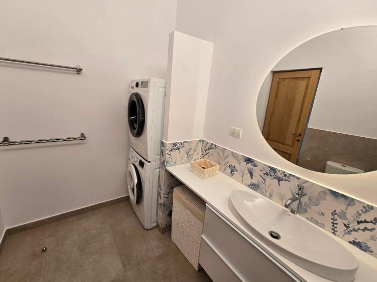 Casă individuală cu 5 camere cu Canalizare în Tamași