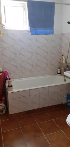 Apartament cu 3 camere decomandat în Dristor