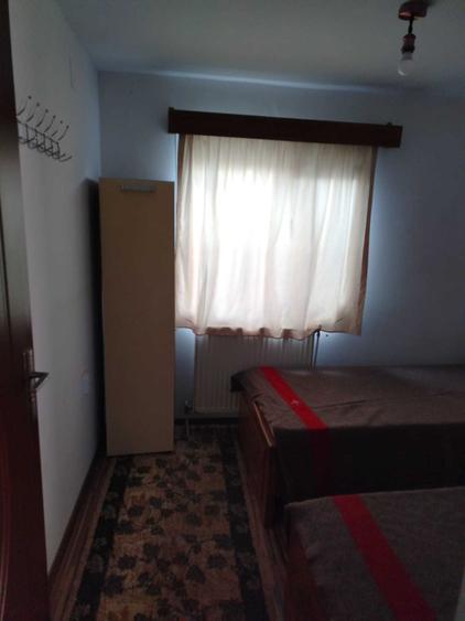 Casă cu 4 camere în Exterior Vest