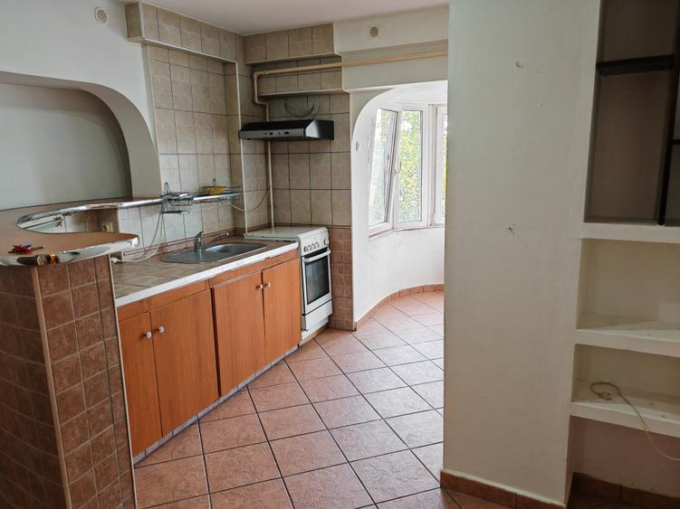 Apartament cu 2 camere decomandat în Centrul Civic