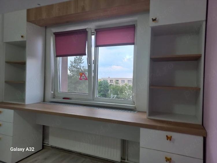 Apartament cu 3 camere decomandat în Exterior Vest