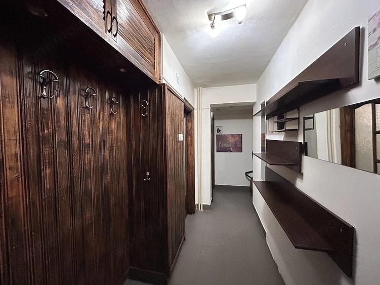 Apartament cu 2 camere decomandat în Confecții