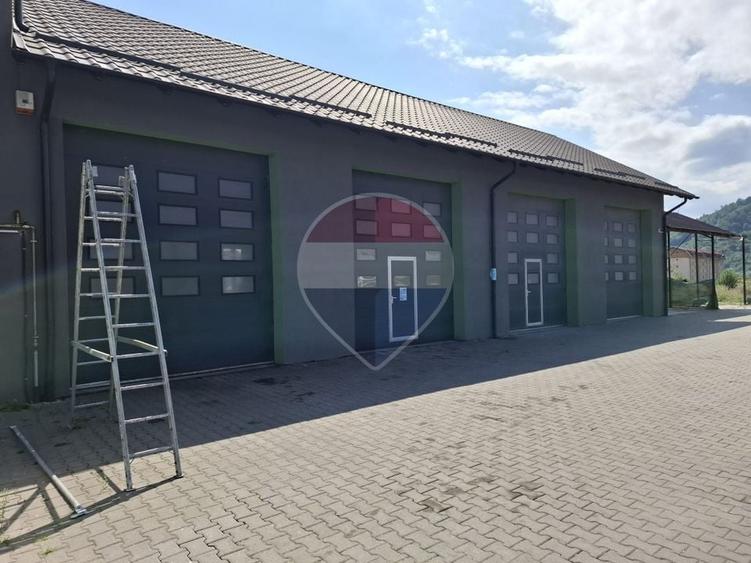 Spațiu industrial, de 200 mp, în Central