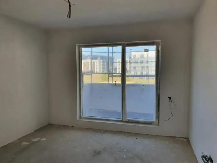 Apartament cu 2 camere decomandat în Titan