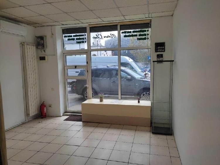 Spațiu comercial, de 60 mp, în P-ța Muncii