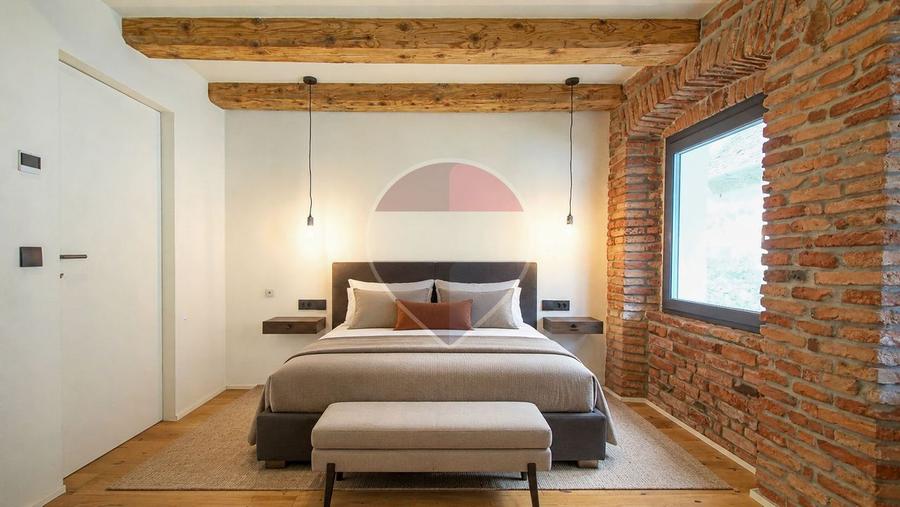 Apartament cu 3 camere decomandat în Centrul Istoric