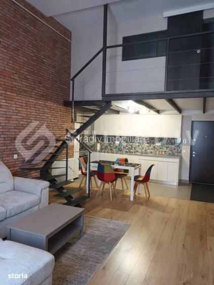 Apartament pe 2 nivele, 3 camere, balcon, bloc nou-zona Centrala