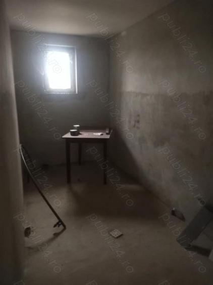 Vand casa la tara - 2