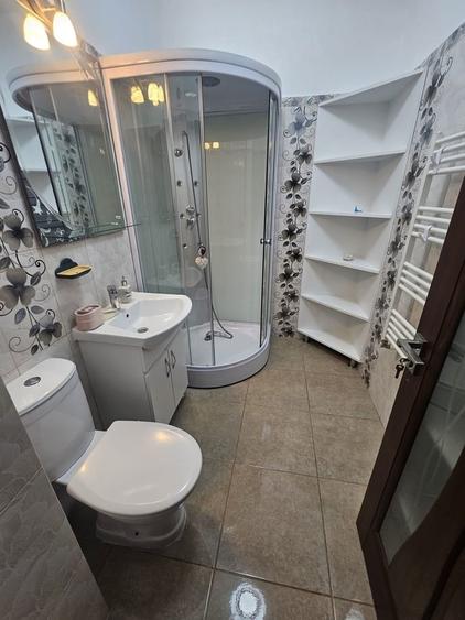 Apartament cu 2 camere decomandat în Metalurgiei