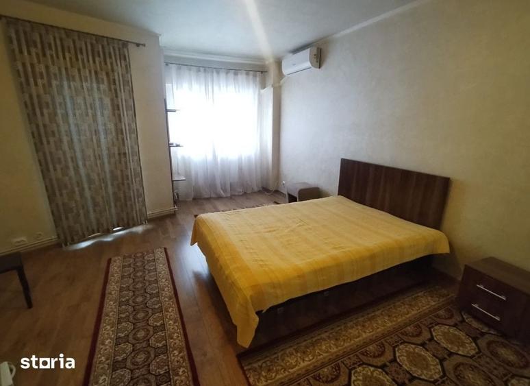 Apartament cu 2 camere decomandat în Centru Civic