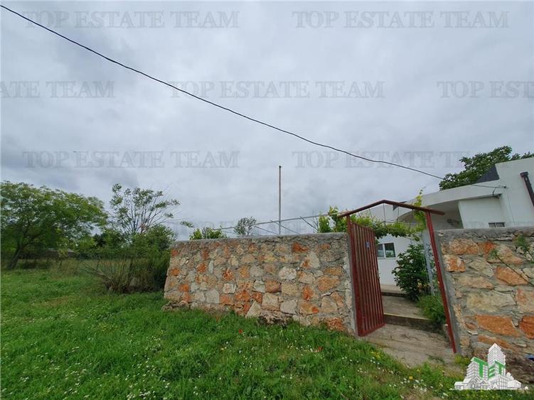 Casă individuală cu 3 camere cu Teren 5250 Mp în Casicea