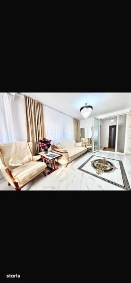 Casă cu 4 camere cu Teren 200 Mp în Central