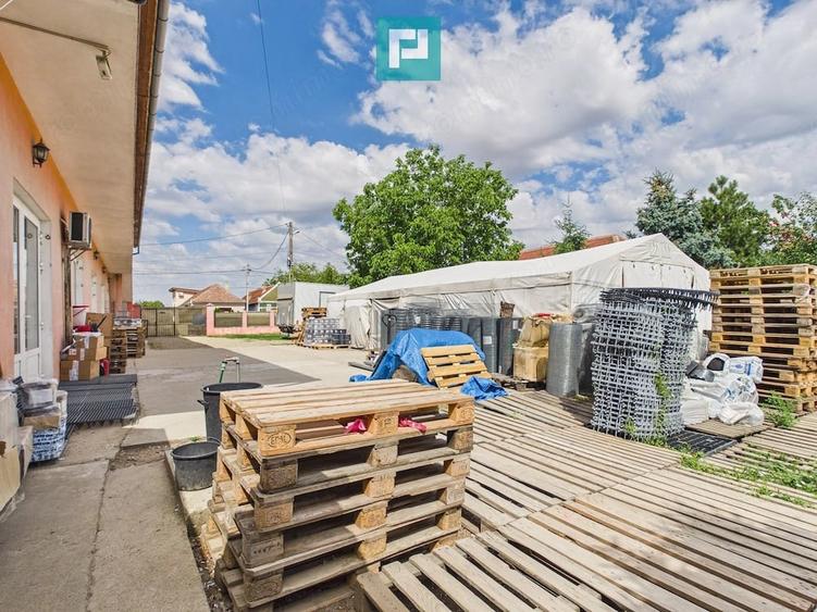 Casă cu 9 camere cu Teren 1579 Mp în Nojorid