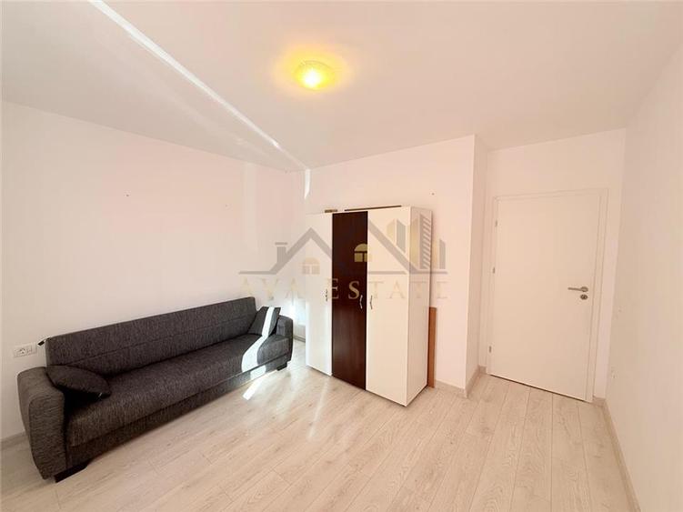 Apartament cu 3 camere semidecomandat, mobilat în Dumbrăvița