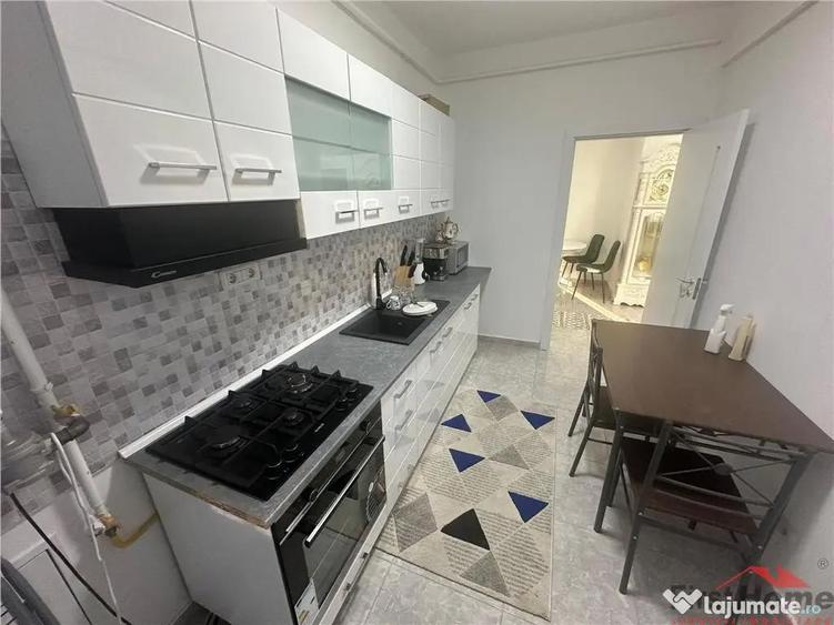 Apartament cu 2 camere decomandat în Central
