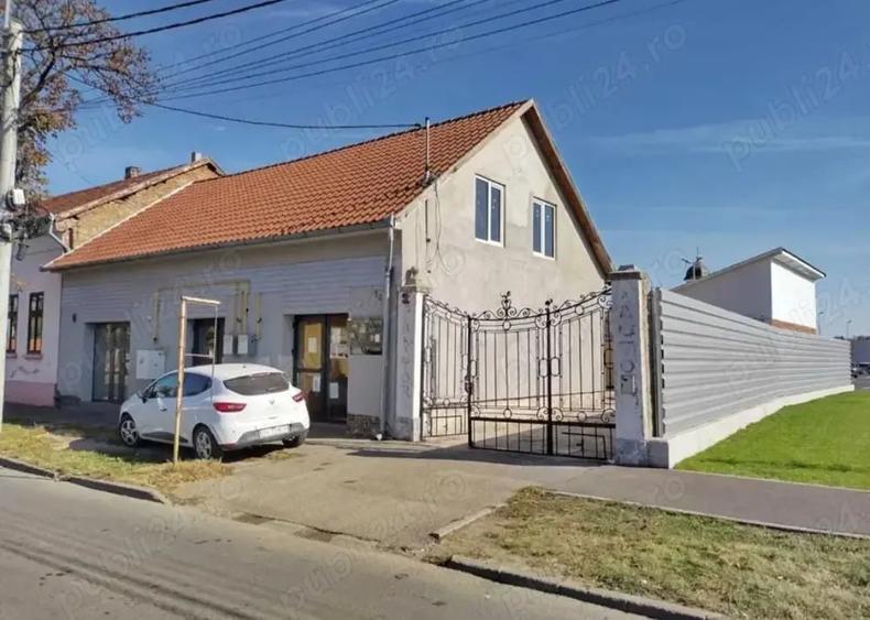 Spațiu comercial, de 250 mp, în Central
