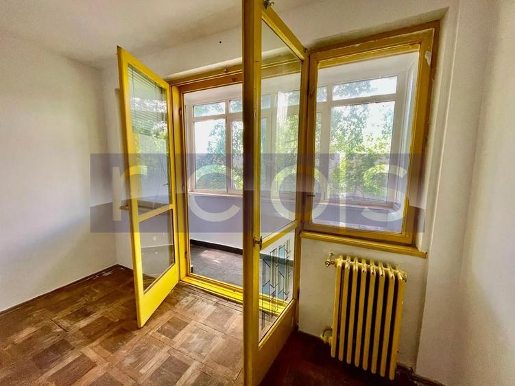 Apartament cu 3 camere semidecomandat în Gara de Nord