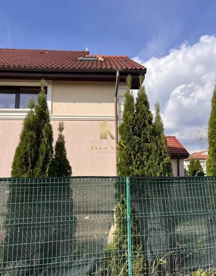 Casă individuală cu 5 camere cu Canalizare în Herăstrău