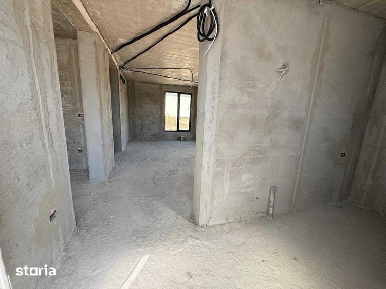 Casă cu 4 camere cu Teren 198 Mp în Central