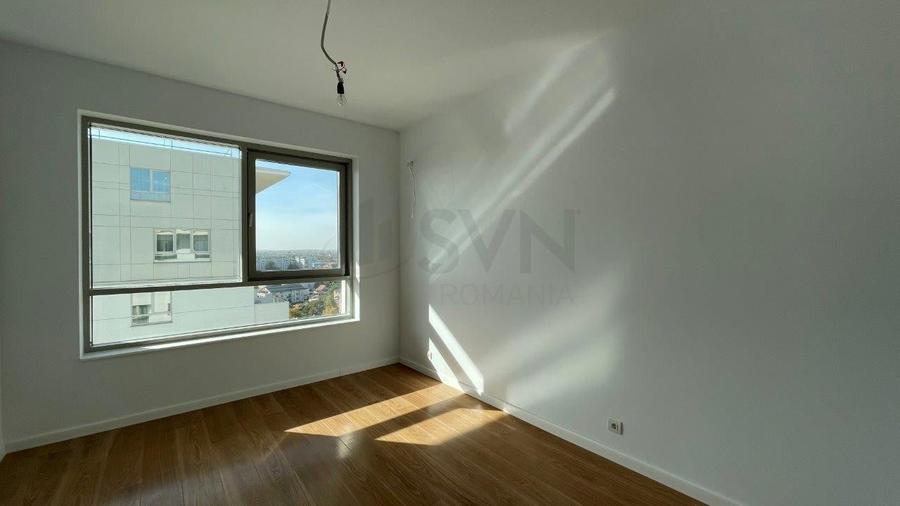 Penthouse cu 4 camere semidecomandat în Domenii