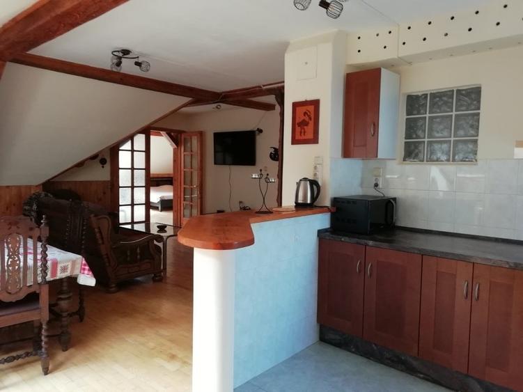 Apartament cu 3 camere semidecomandat în Ultracentral