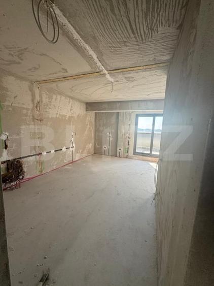 Penthouse cu 4 camere decomandat în Zorilor