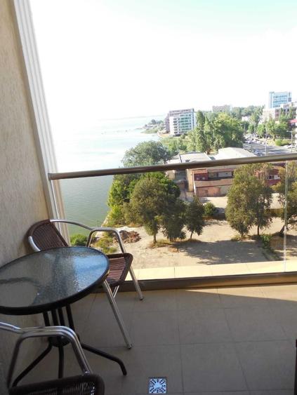 Apartament cu 2 camere decomandat în Palazu Mare