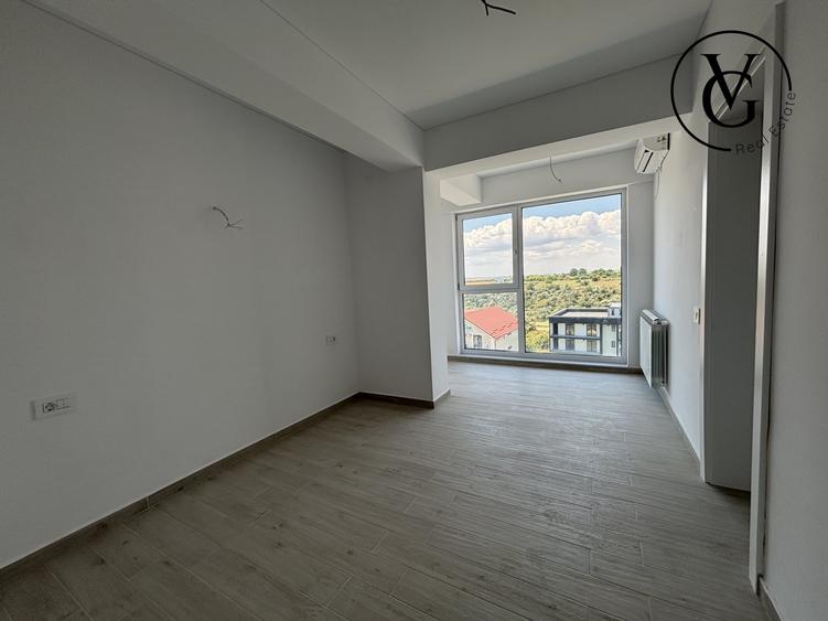 Apartament cu 3 camere semidecomandat în Mamaia-Sat