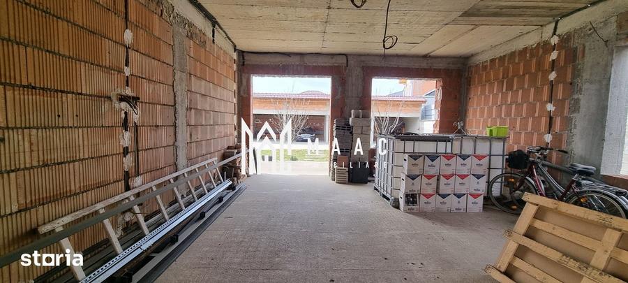 Casă cu 5 camere cu Teren 1200 Mp în Central