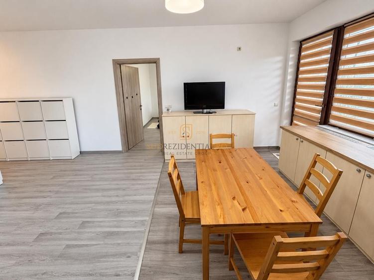 Apartament cu 2 camere semidecomandat, mobilat în Metalurgiei